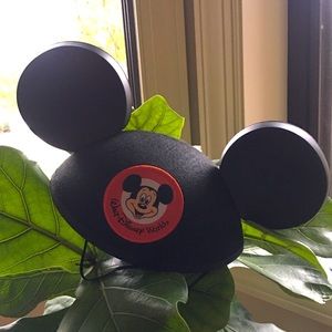 Classic Mickey Mouse ears hat - Walt Disney World - adult size - NWOT